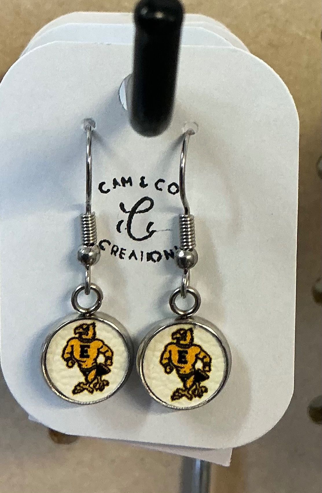 Dangle earrings