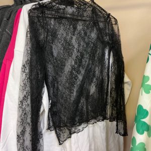 Black Lace-undershirt