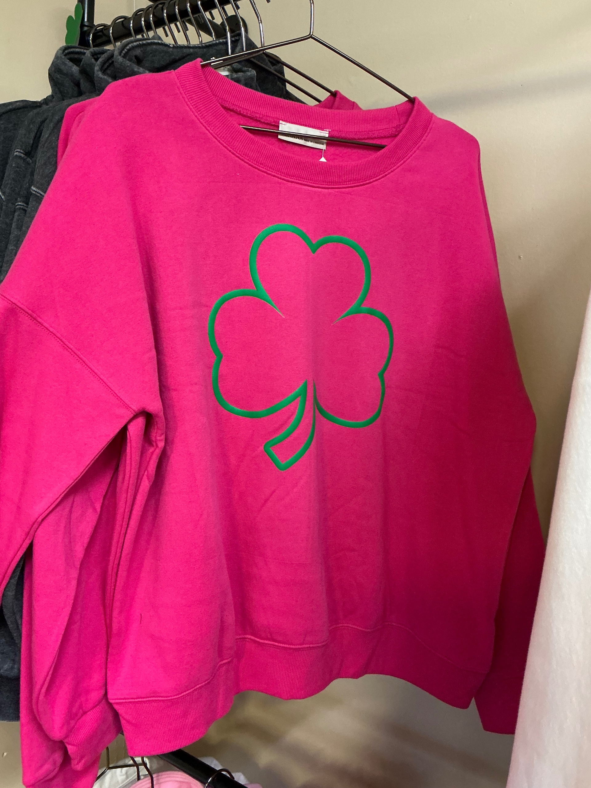 PINK CLOVER SWEATSHIRT 2XL 3XL